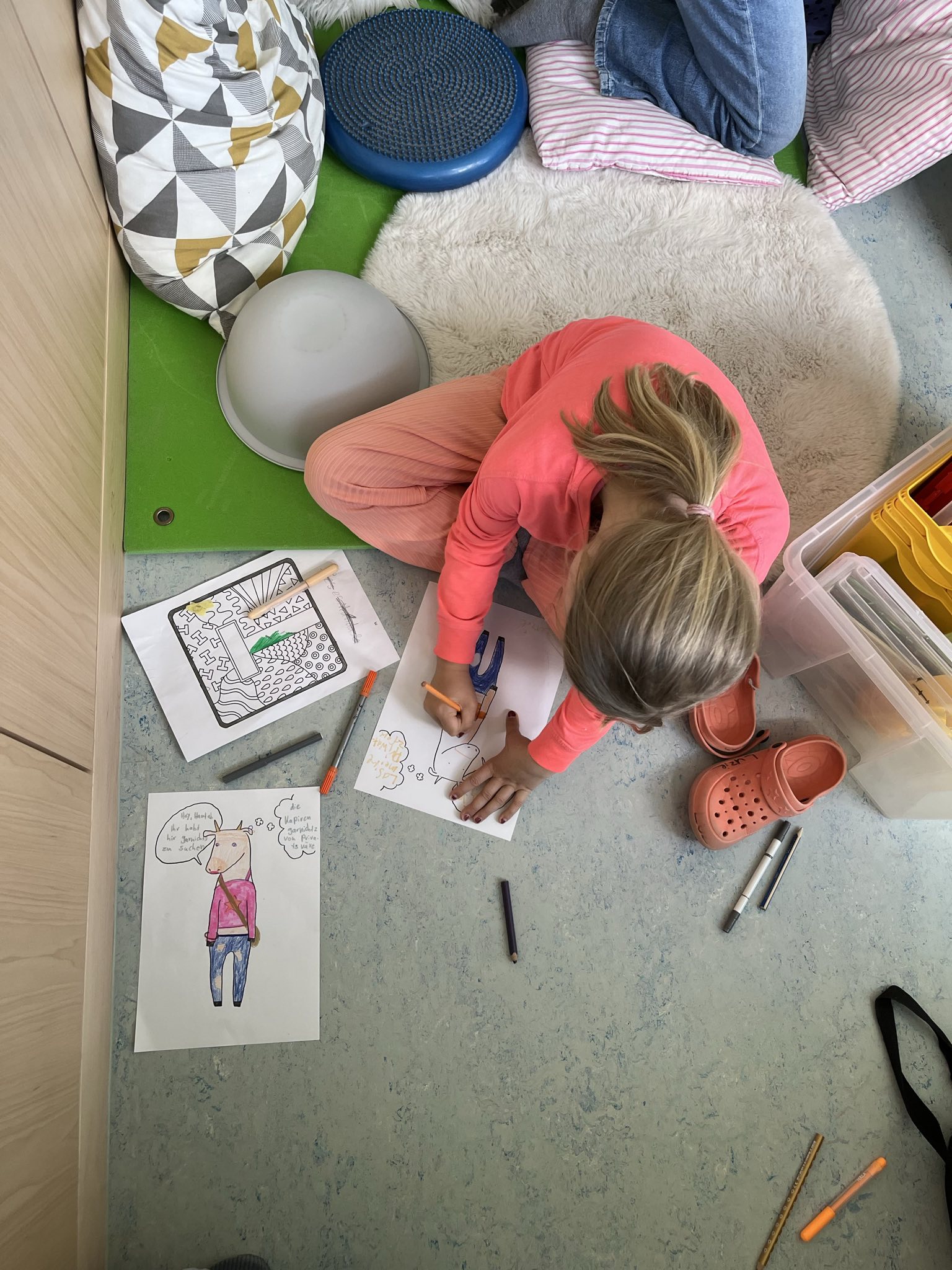 2025_Kinderrechte_Vorlesestunde Erzbischöfliche_Farzanah udn Uwe_(c) Johanna_13